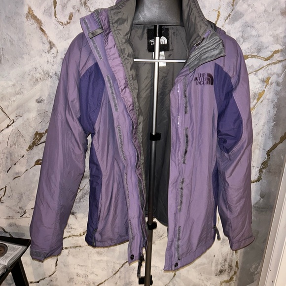 North Face winter coat - Picture 5 of 7